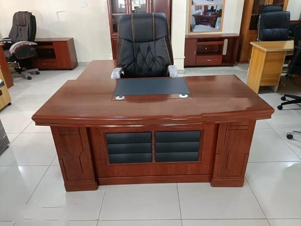 Executive Desk 1600mm wooden director’s desk Kenya