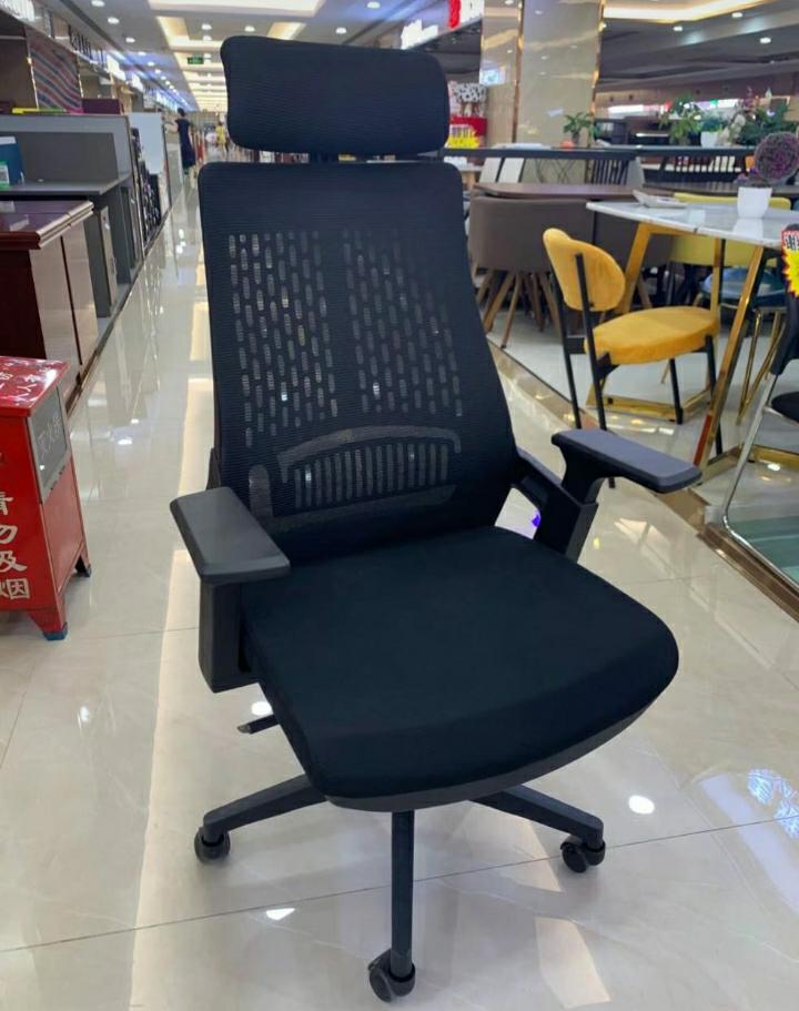 High-back mesh office chair with headrest Kenya